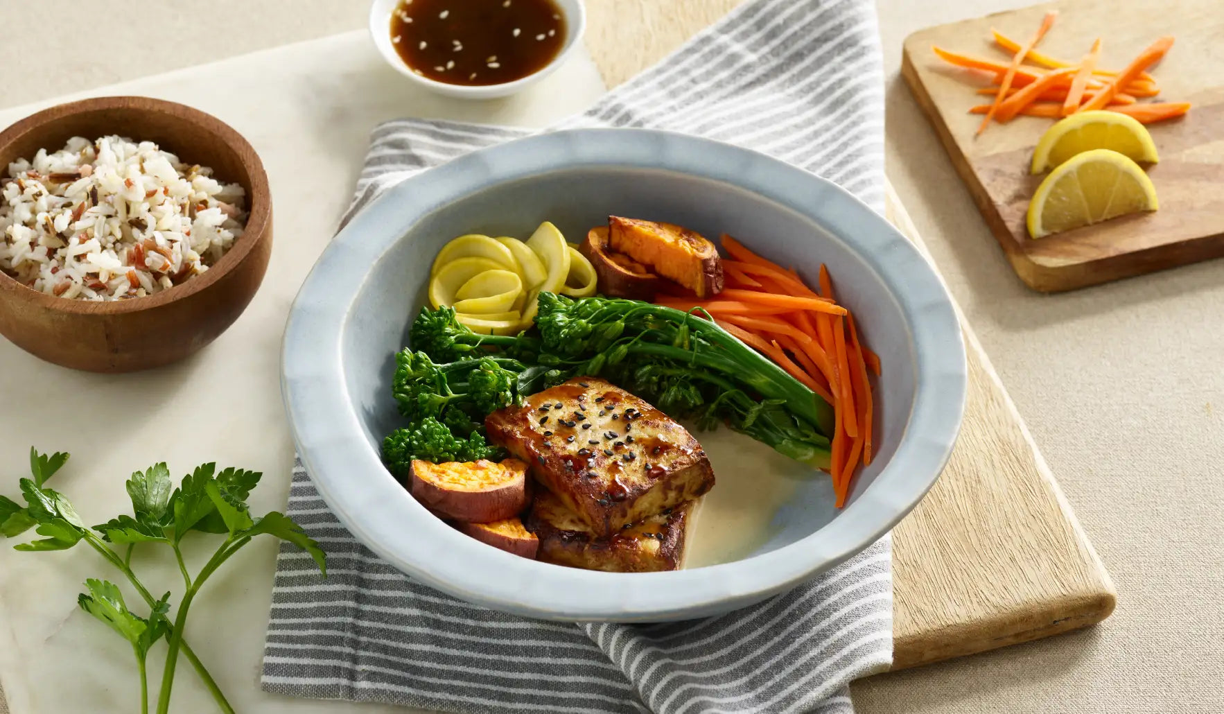 Tofu Powerbowl with Creamy Sesame Dressing