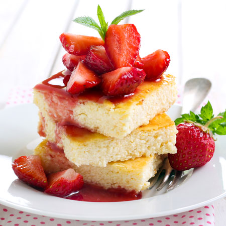 Strawberry Lemonade Cheesecake Bars