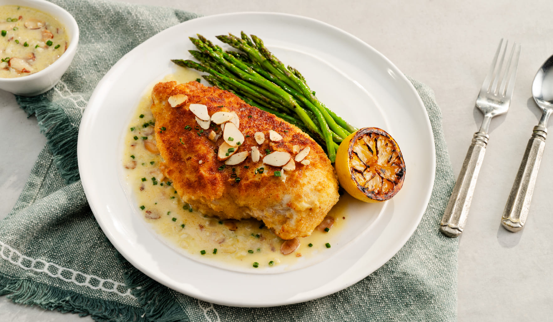 Chicken Almondine With Roasted Asparagus 