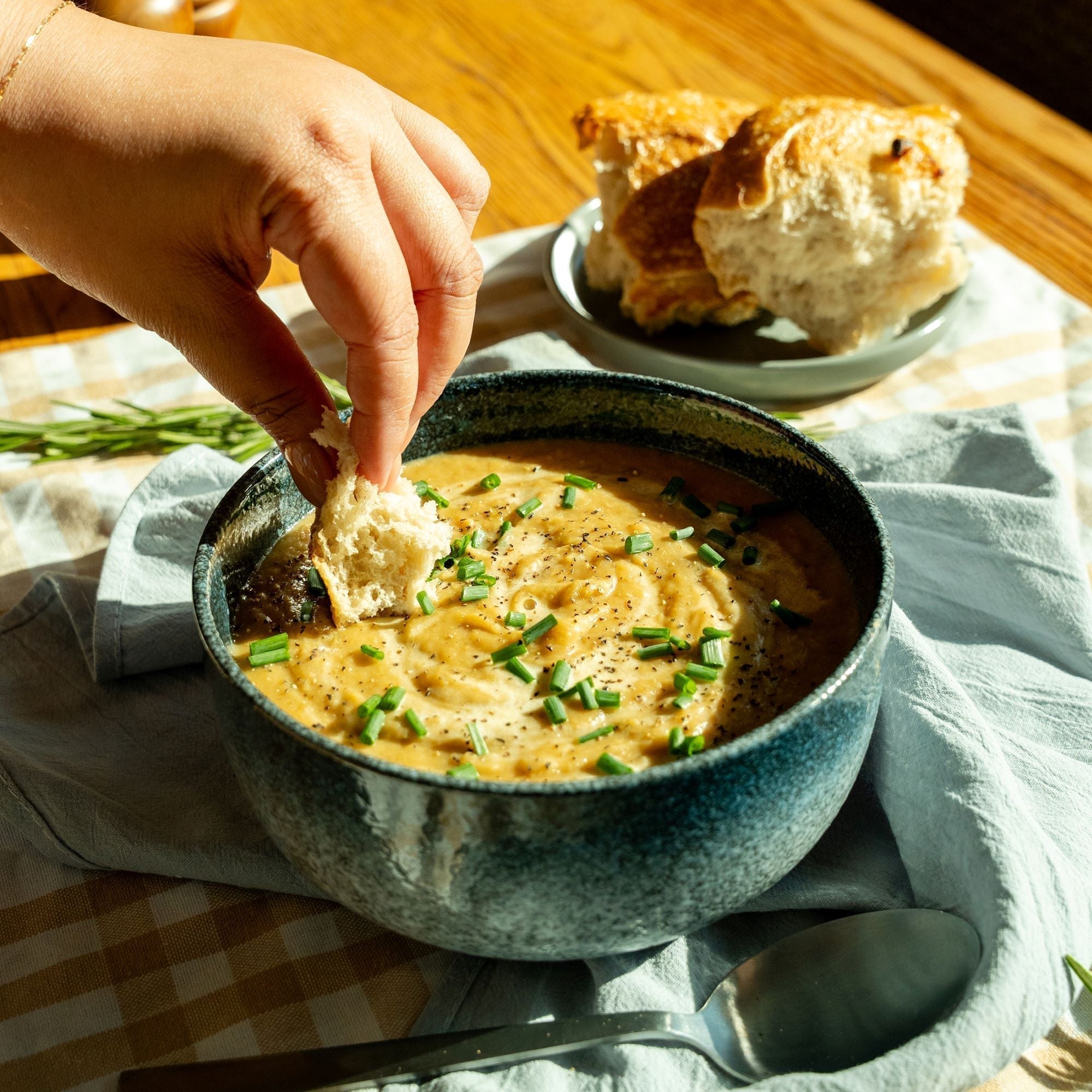 Creamy Roasted Leek and Potato Soup with Lentils