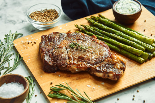 Steak & Asparagus Gourmet Pairing