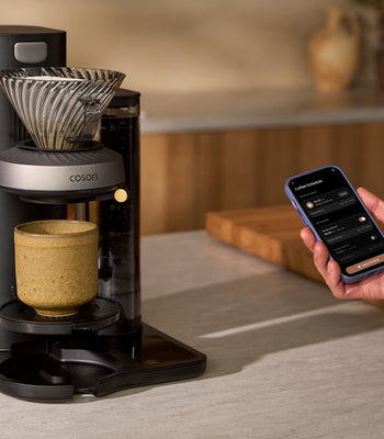 Starting Juni coffee maker remotely with the VeSync app on smartphone