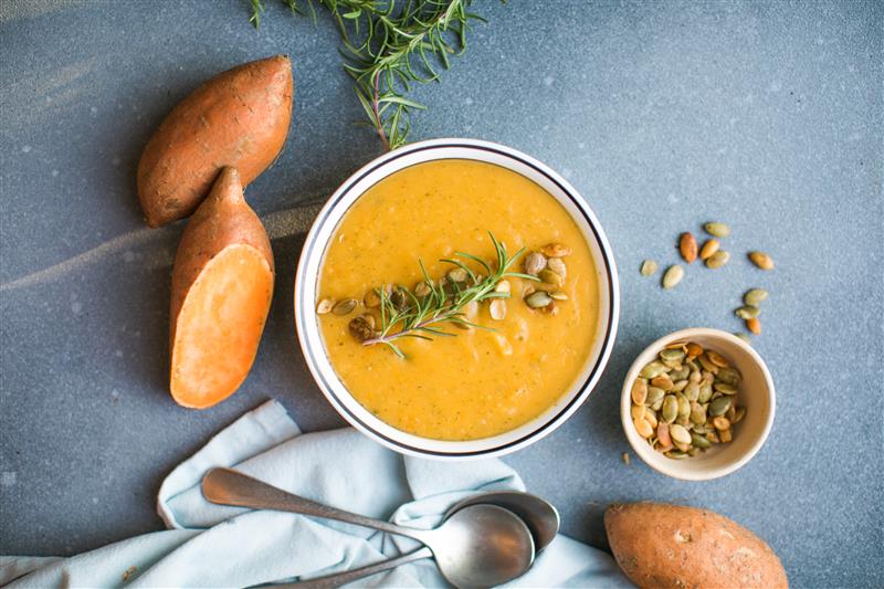 Curried Carrot & Sweet Potato Soup