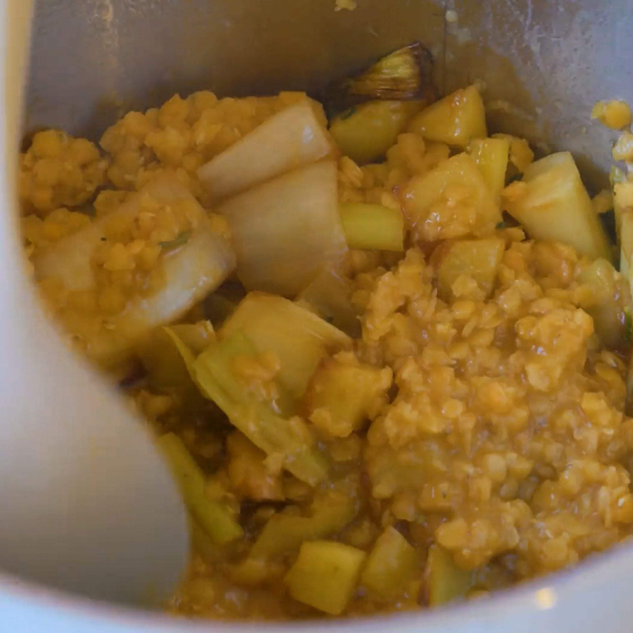 Creamy Roasted Leek and Potato Soup with Lentils Step 6